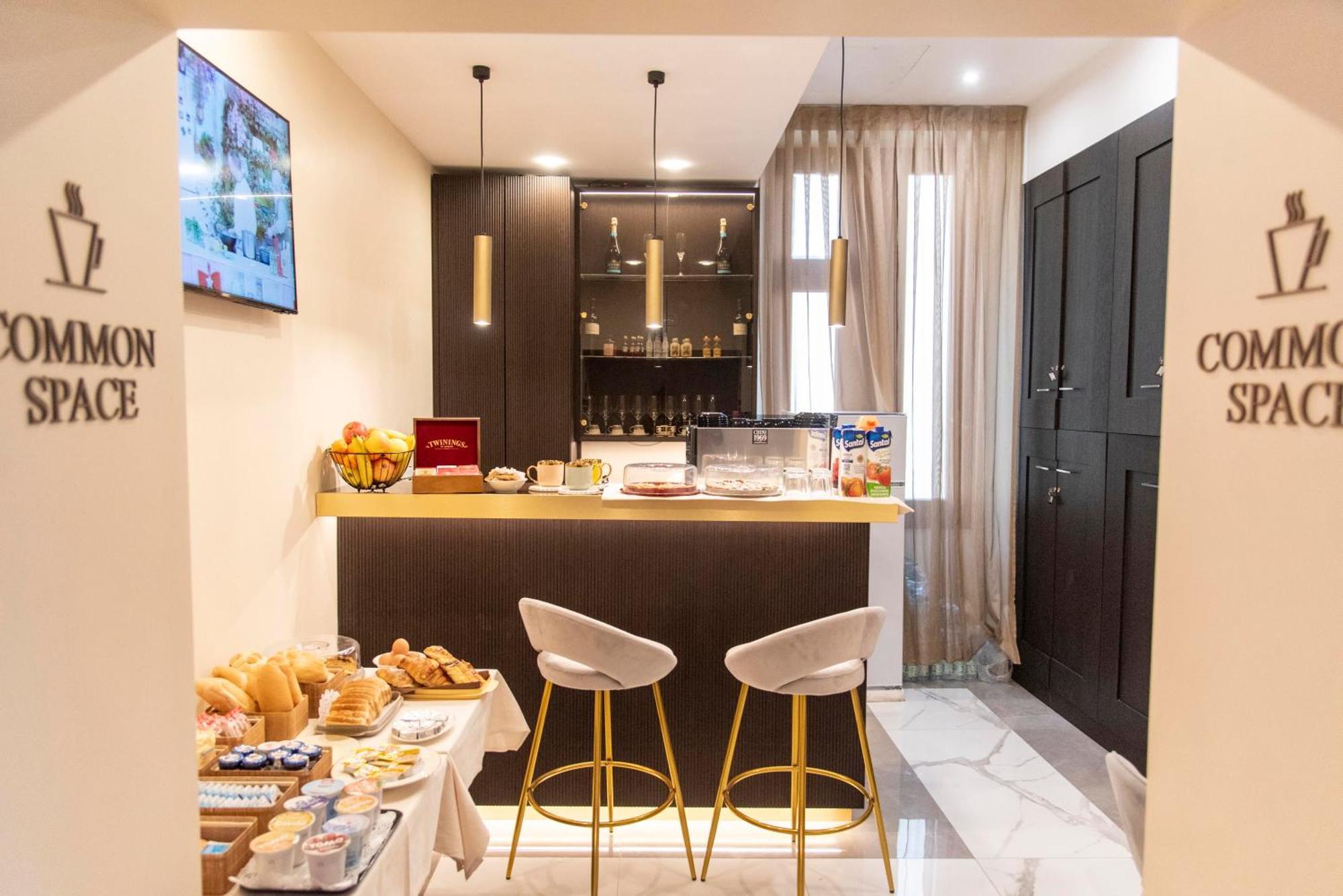 Adelaide Suite Dreams Roma Exterior foto